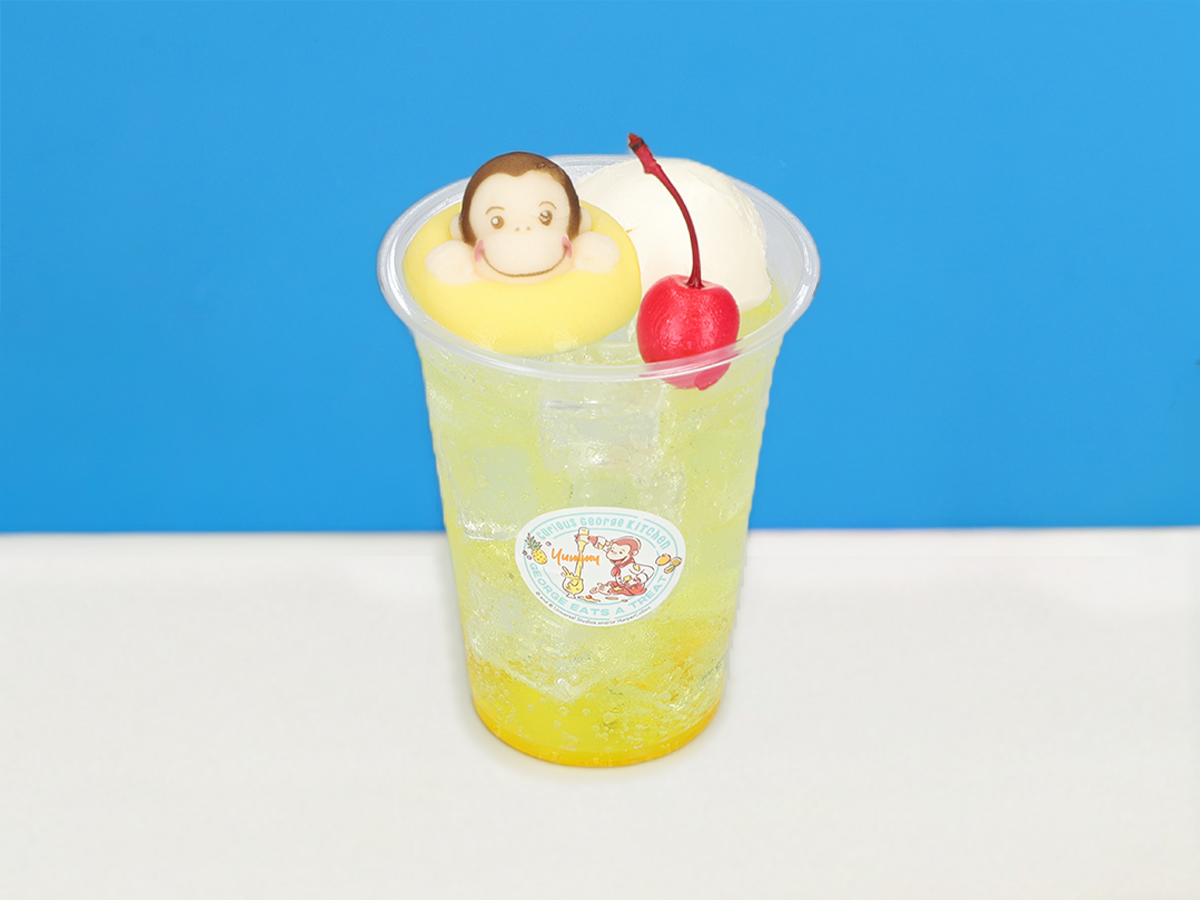 うきわでぷかぷか！カラフルクリームソーダ バナナ